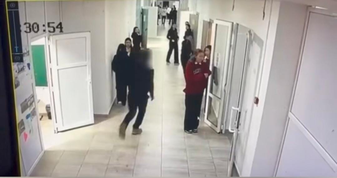 Құлсарыда мектепке балтамен келген 10-сынып оқушысы қамауға алынды