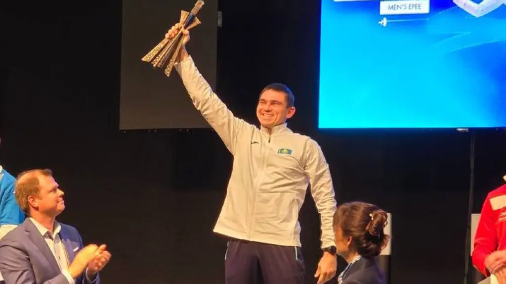 Руслан Курбанов семсерлесуден Германиядағы әлем кубогінің жеңімпазы атанды