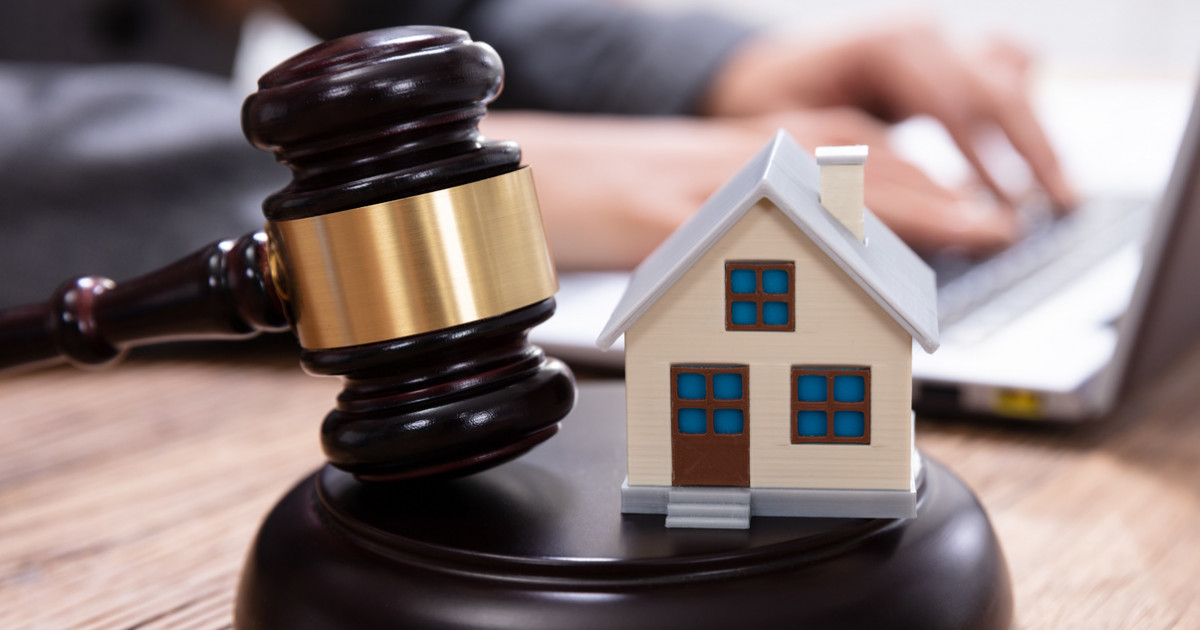 Шымкентте жоқ пәтерлерді жалға берген әйел ұсталды