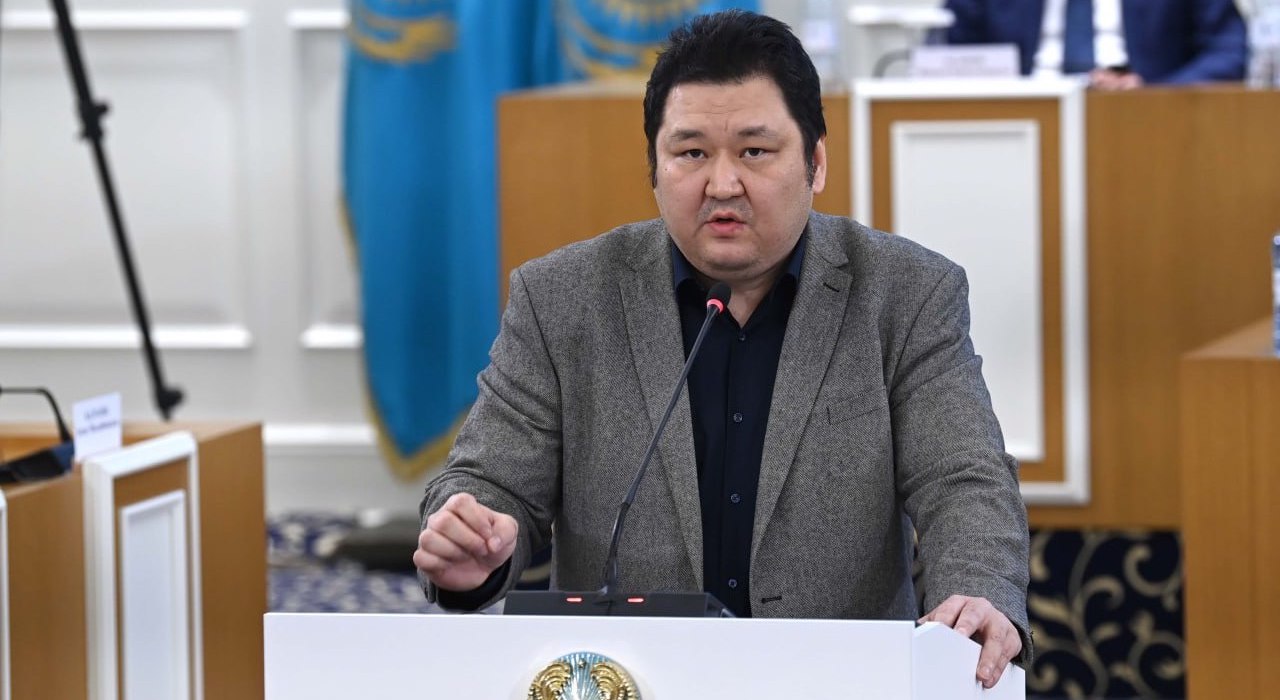 Марат Шибұтов: Ата заң жобасы жалпыхалықтық референдумға шығаруға дайын