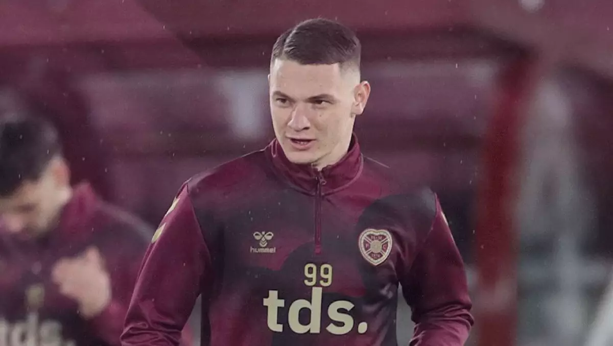 Чесноков Шотландияның «Хартс» сапында алғаш рет негізгі құрамда өнер көрсетті