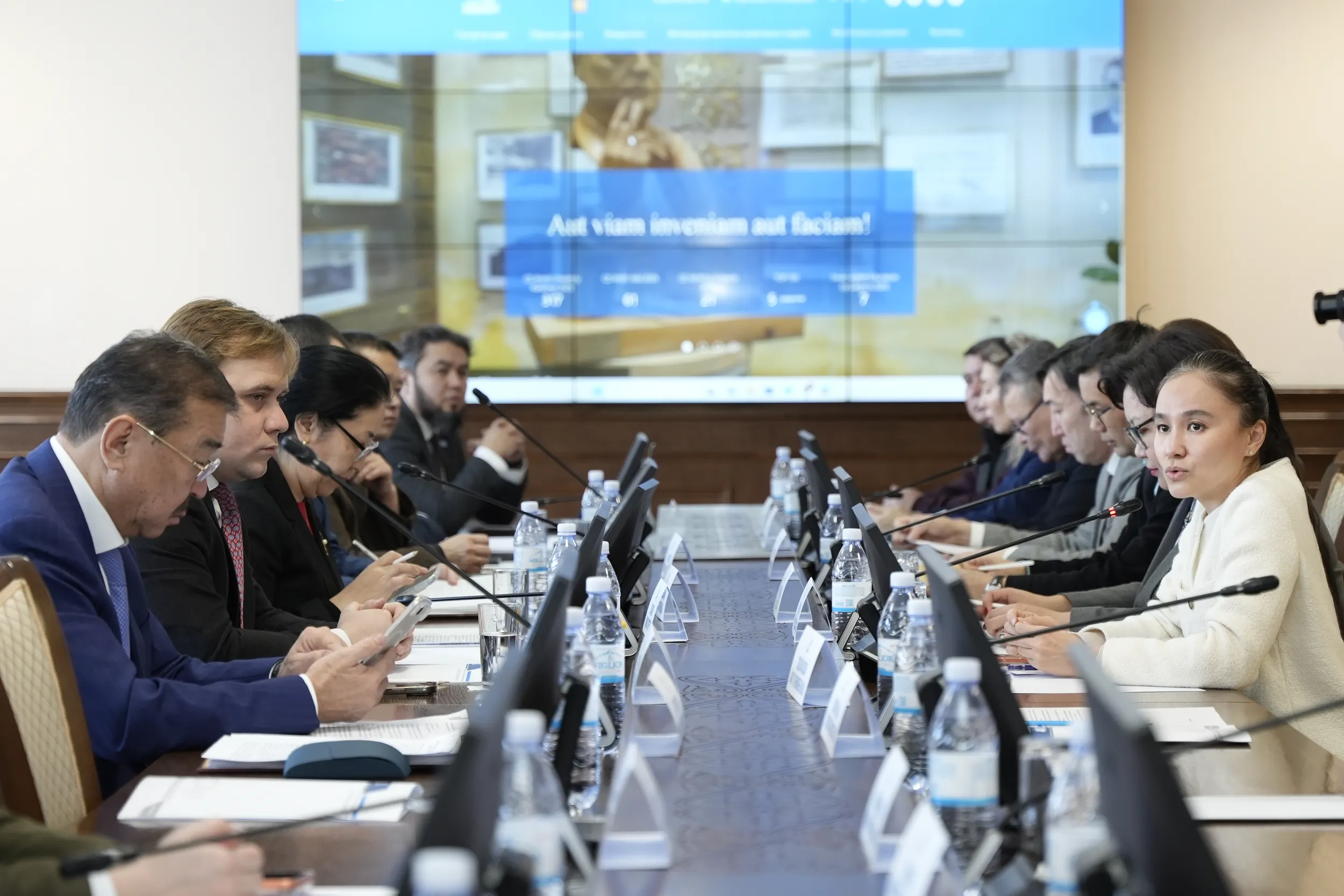 Сарапшылар: Жаңа Конституция жобасы мемлекеттік жүйенің орнықтылығын арттырады