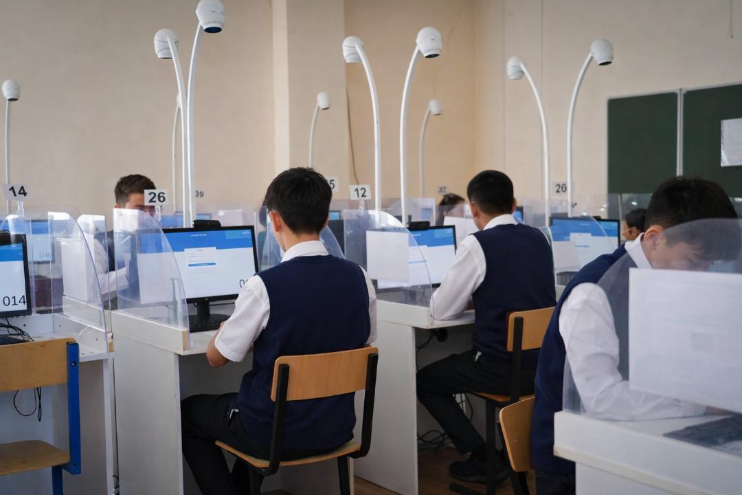 Қаңтардағы ҰБТ: Тестілеу ережесін бұзған 120 адамның нәтижесі жойылды