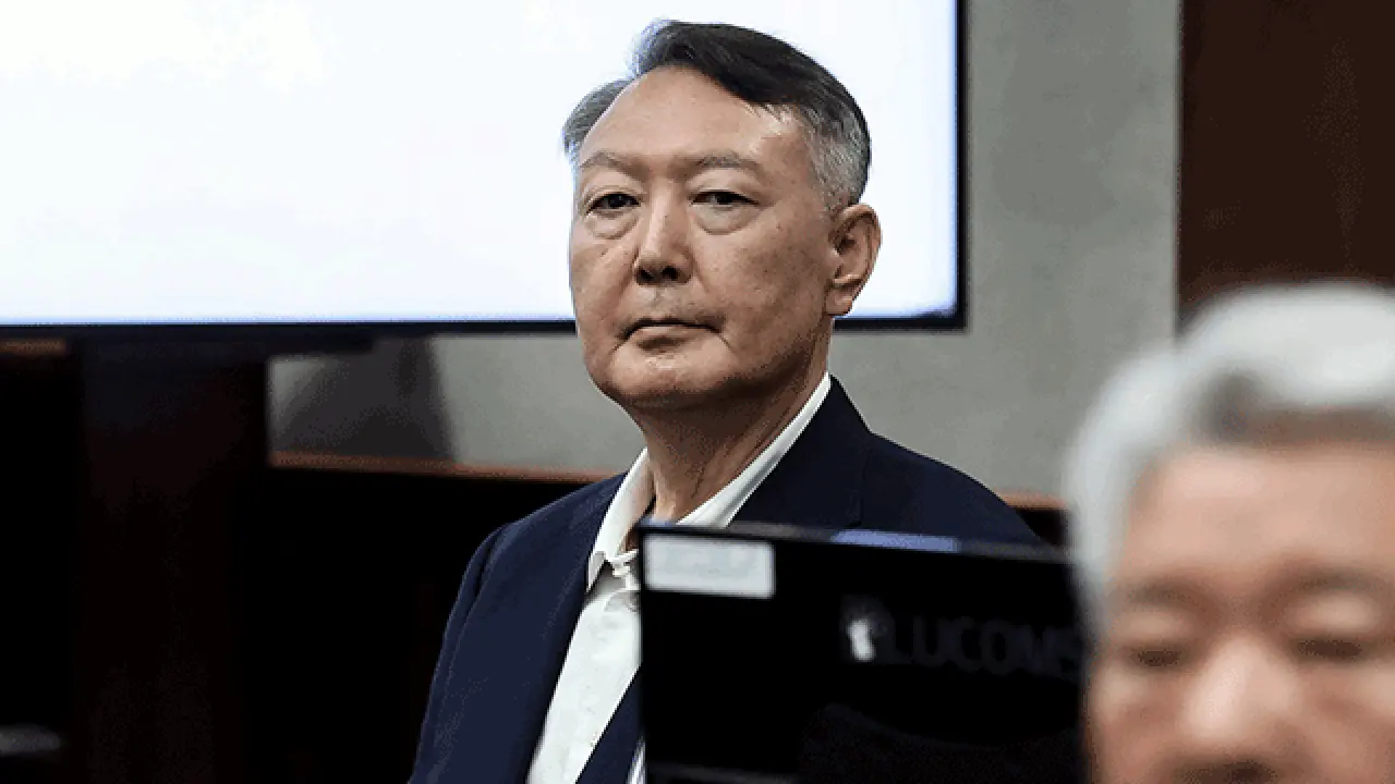 Оңтүстік Кореяның экс-президенті өмір бойына бас бостандығынан айырылды