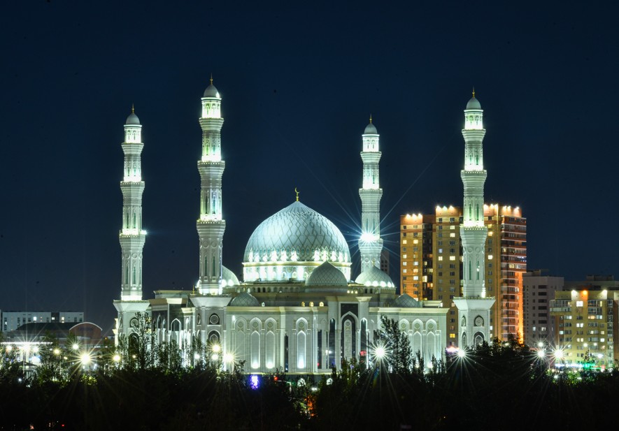 Әлемді ізгілікке шақыратын ай