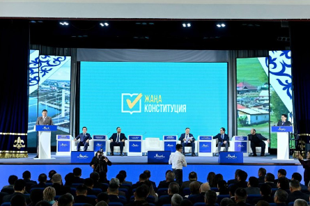 Семейде «Қаладан – ауылға» өңірлік форумы өтіп жатыр