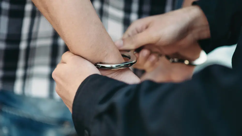 Аса ірі көлемде алаяқтық жасаған Қазақстан азаматы Түркиядан экстрадицияланды