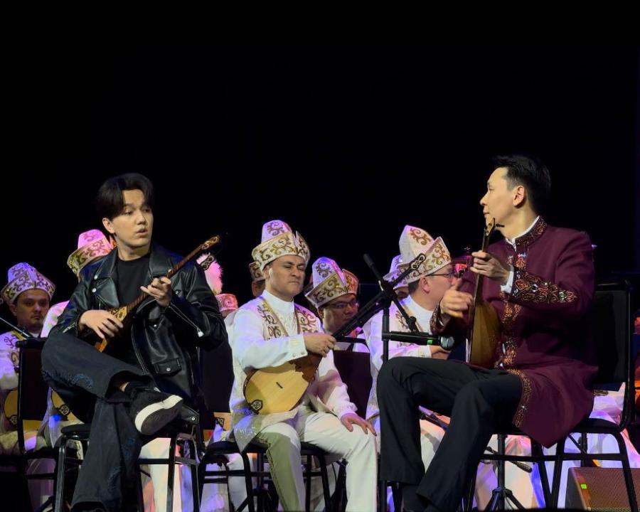 Күй күмбірлеген кеш