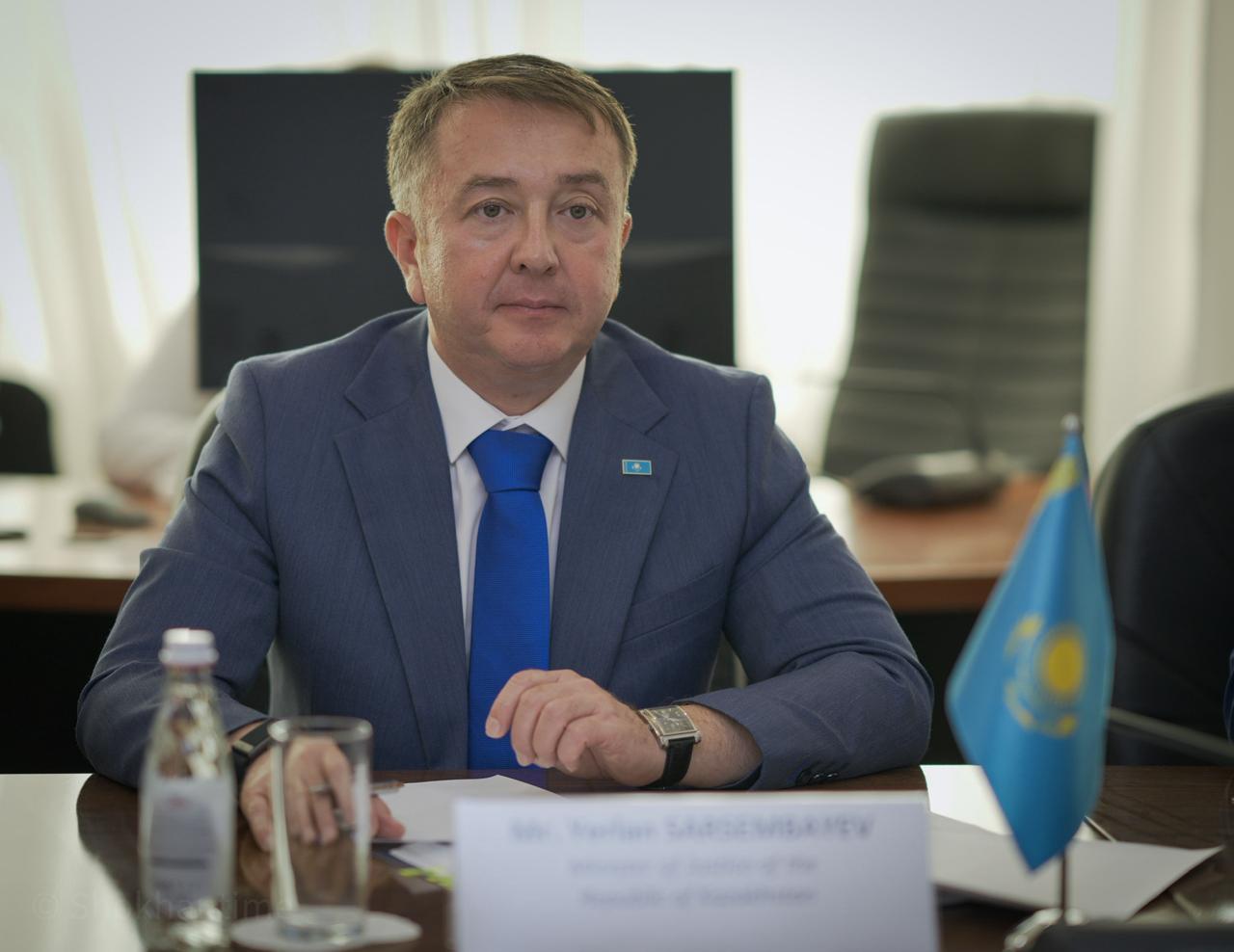 Жаңа Конституция жобасы кемел қоғамның моделін ұсынады