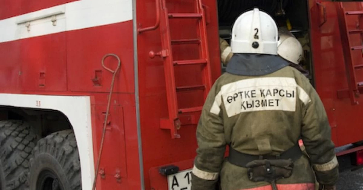 Астанада көп қабатты үйден өрт шықты