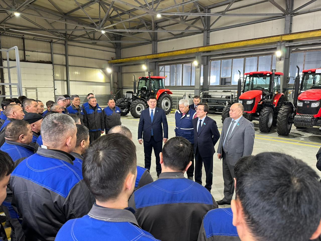 Мемлекеттік кеңесші Жалпыұлттық коалицияның мүшелерімен бірге Абай облысының тұрғындарымен бірқатар кездесу өткізді