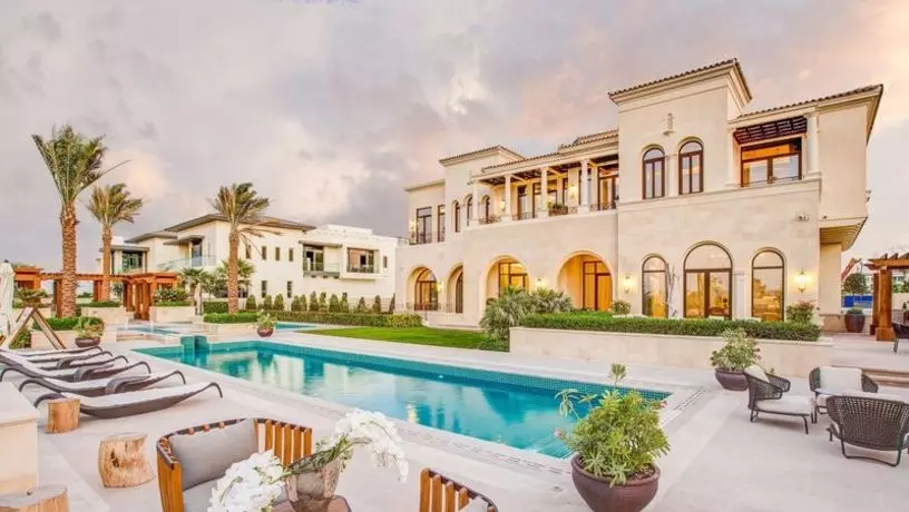 Депутат экс-шенеуніктердің Дубайдағы мүлкіне құқықтық баға беруді талап етті