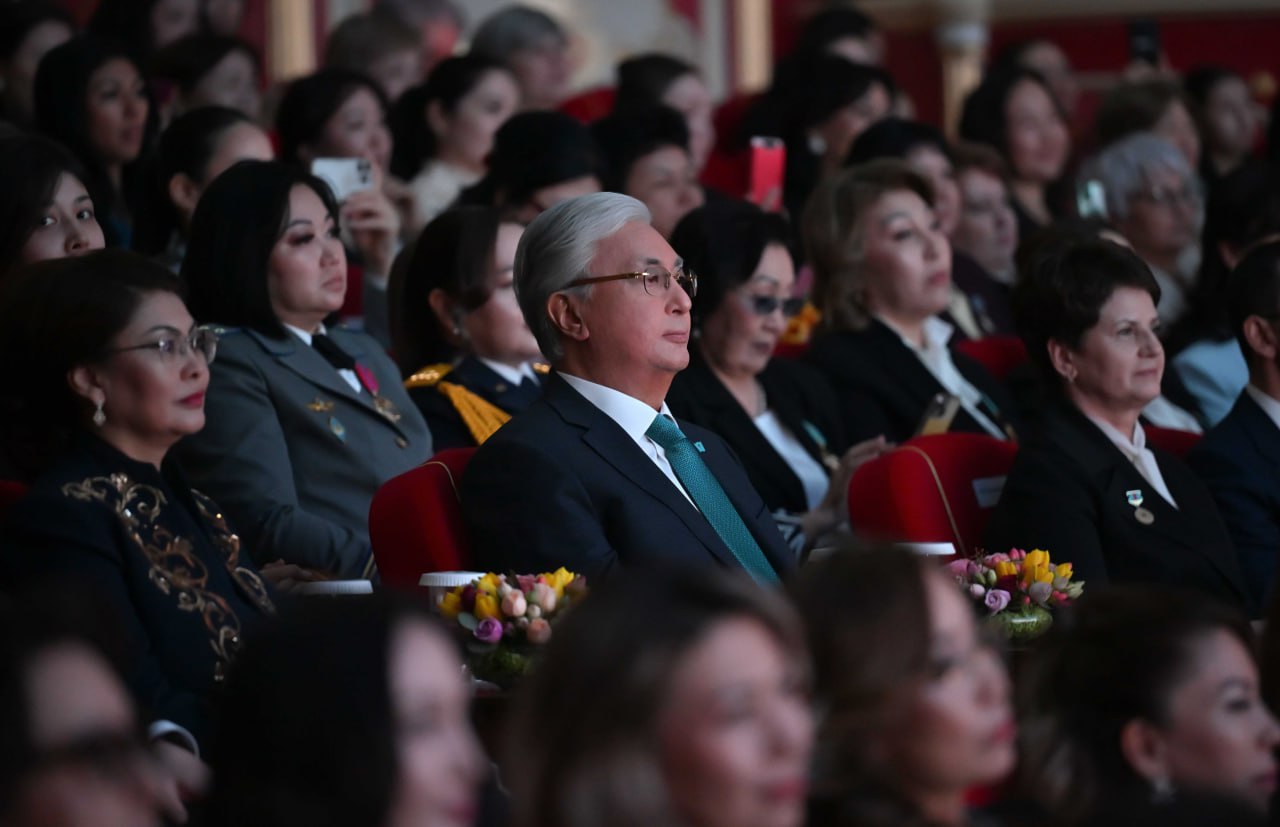 Мемлекет басшысы мерекелік концертке барды