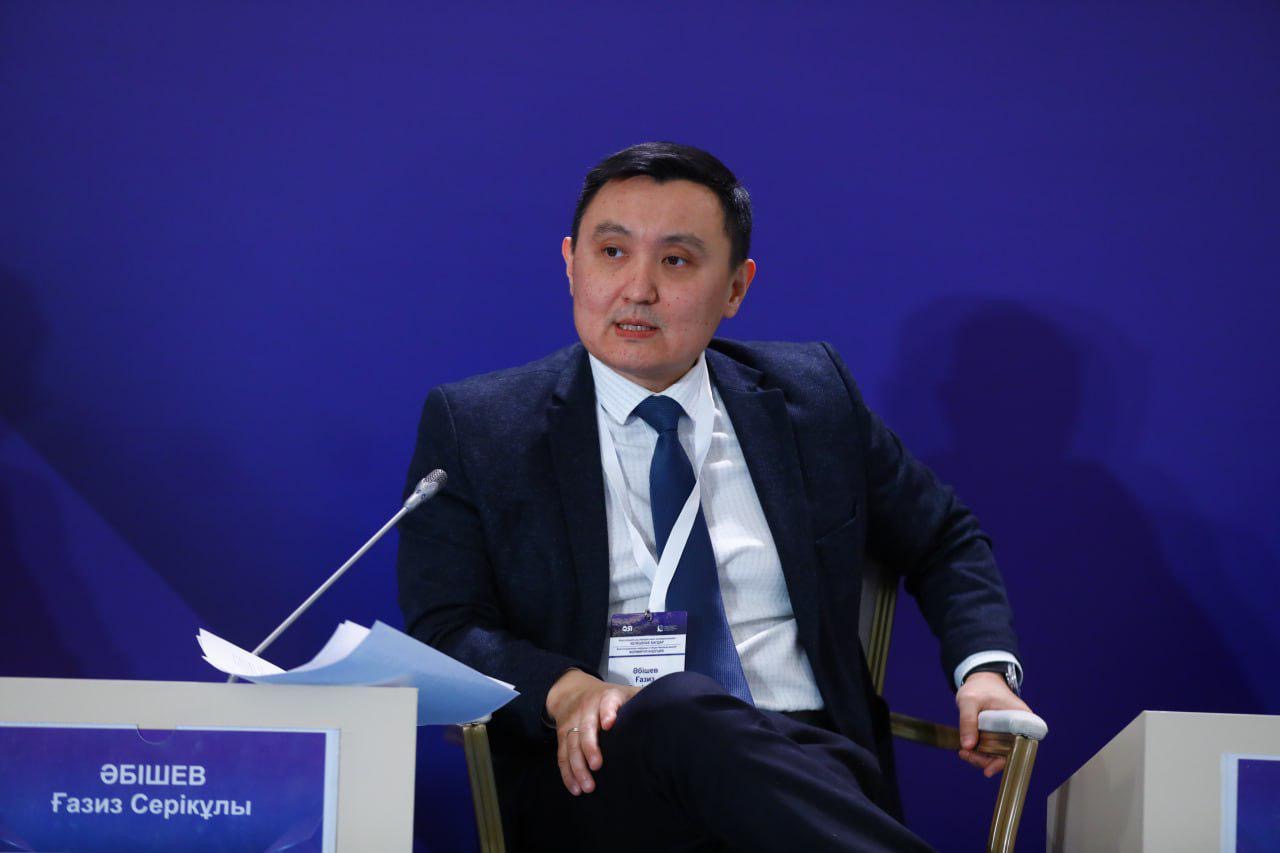 Жауапкершілік алатын кез келді: Сарапшы жастарды референдумға қатысуға шақырды