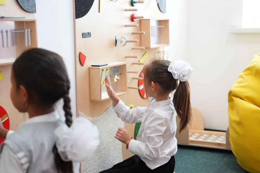 Елімізде үш ауысымды мектептер саны 4 есе қысқарды