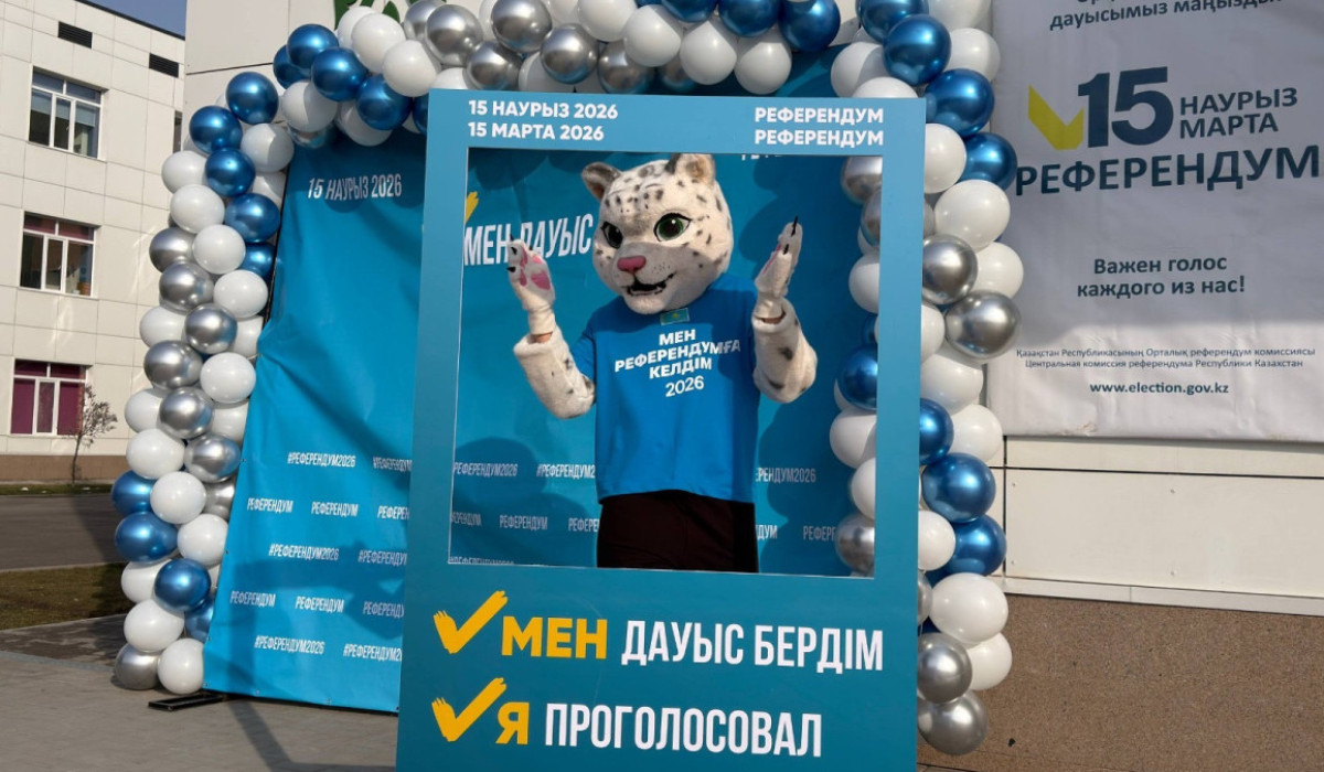 Алматыдағы сайлау учаскелерінің біріне «барыс Әділет» келді