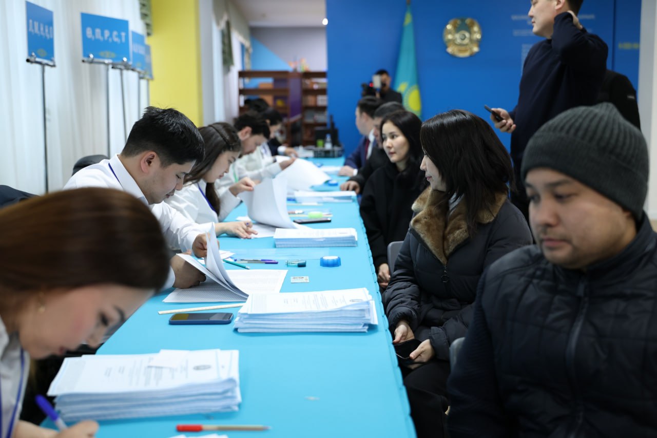 Өңір тұрғындары референдумға белсене қатысып жатыр