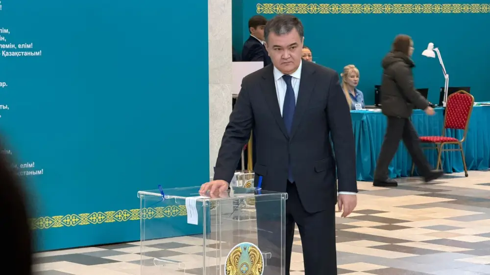 Астана әкімі референдумда дауыс берді