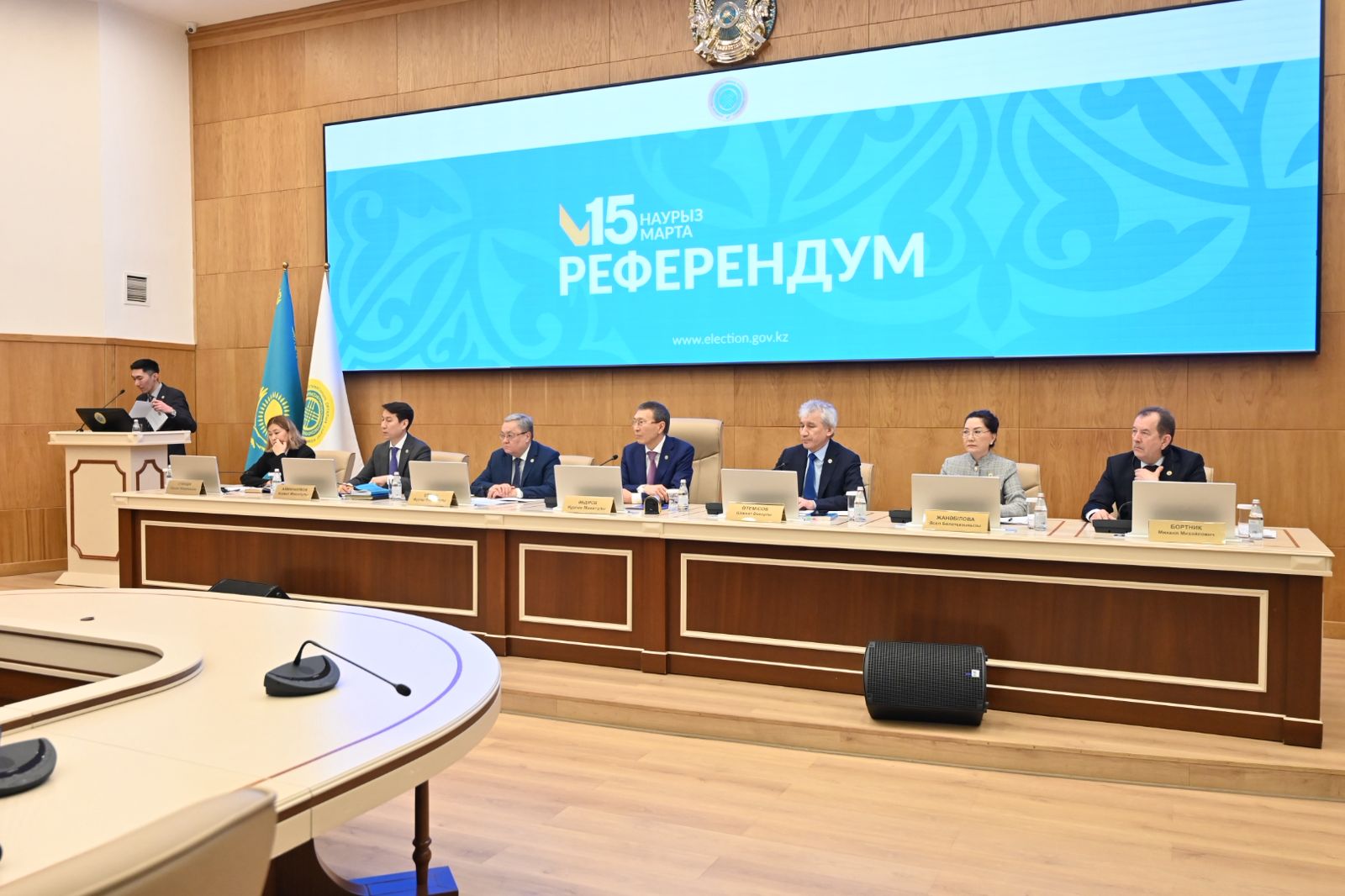 Ел азаматтарының 87,1 пайызы жаңа Конституцияны қолдады