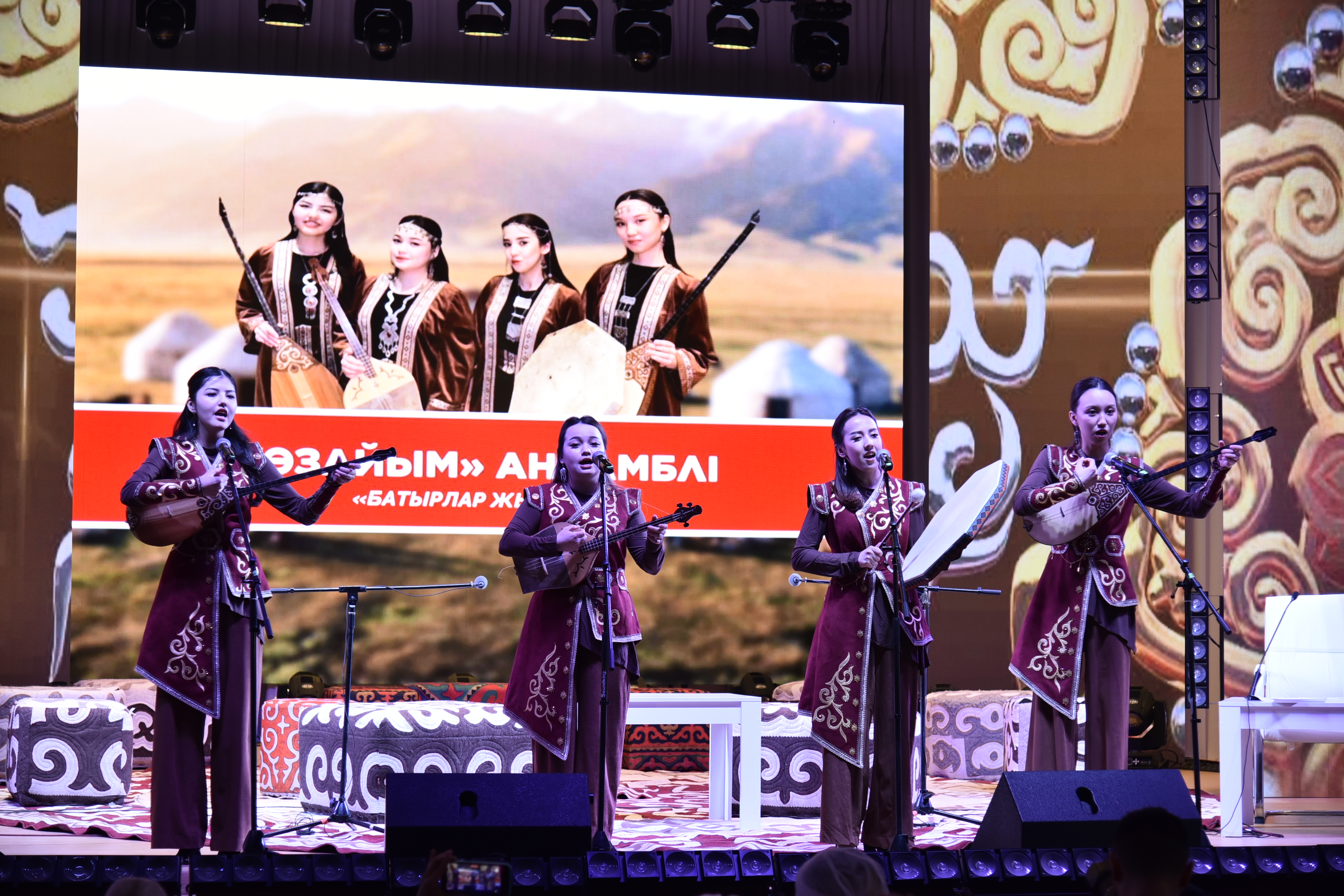 24 сағаттық жыр марофоны әлемдік рекордтар кітабына енді