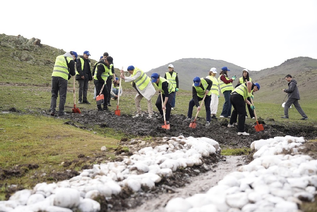 Еріктілер «Мөлдір бұлақ» экологиялық акциясын қолдауға шақырды