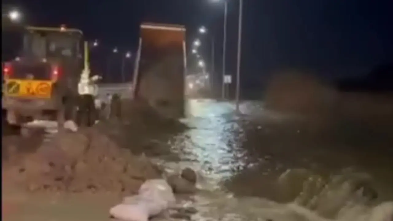 Су тасқыны: Қазақстанның бірнеше өңірінде тасжолдарды су басты