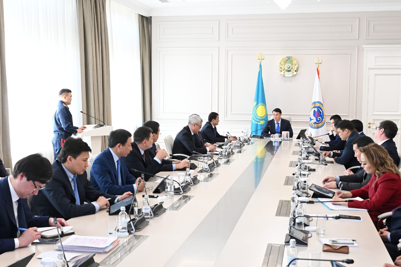 Әл-Фараби даңғылындағы оқиғадан кейін Алматыда жол қауіпсіздігі күшейтілді