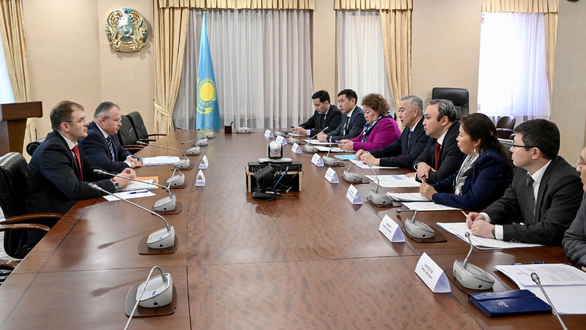 Өзара тәжірибе мен ақпарат алмасуға әзір