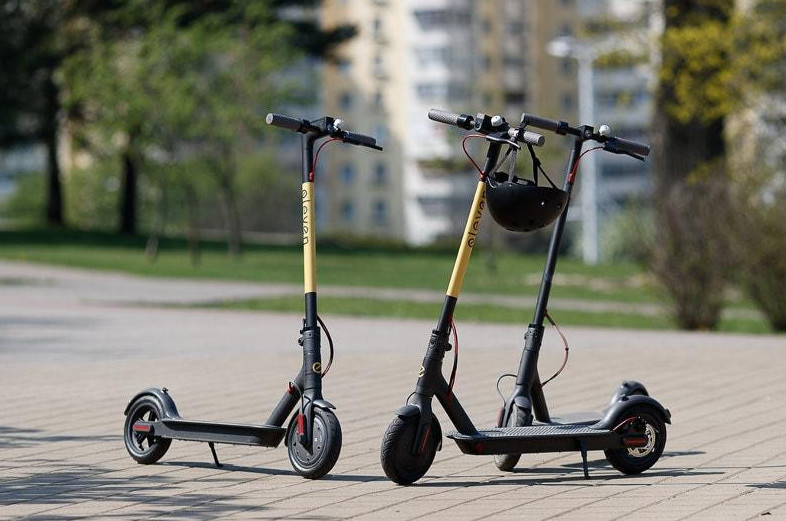 Алматыда самокат мінгендерге бақылау күшейді