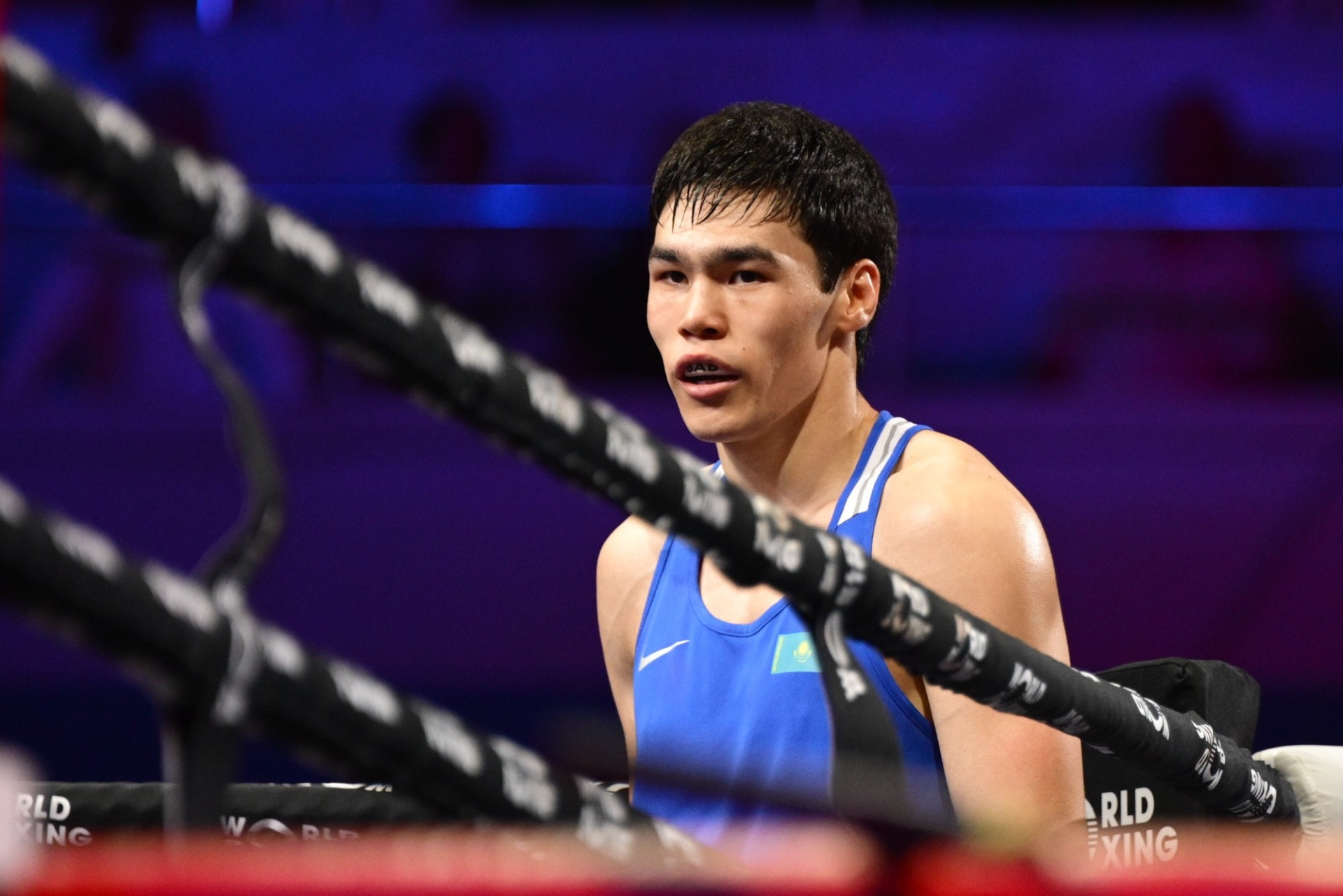 Сабыржан Аққалықов Моңғолия боксшысын мерзімінен бұрын жеңді