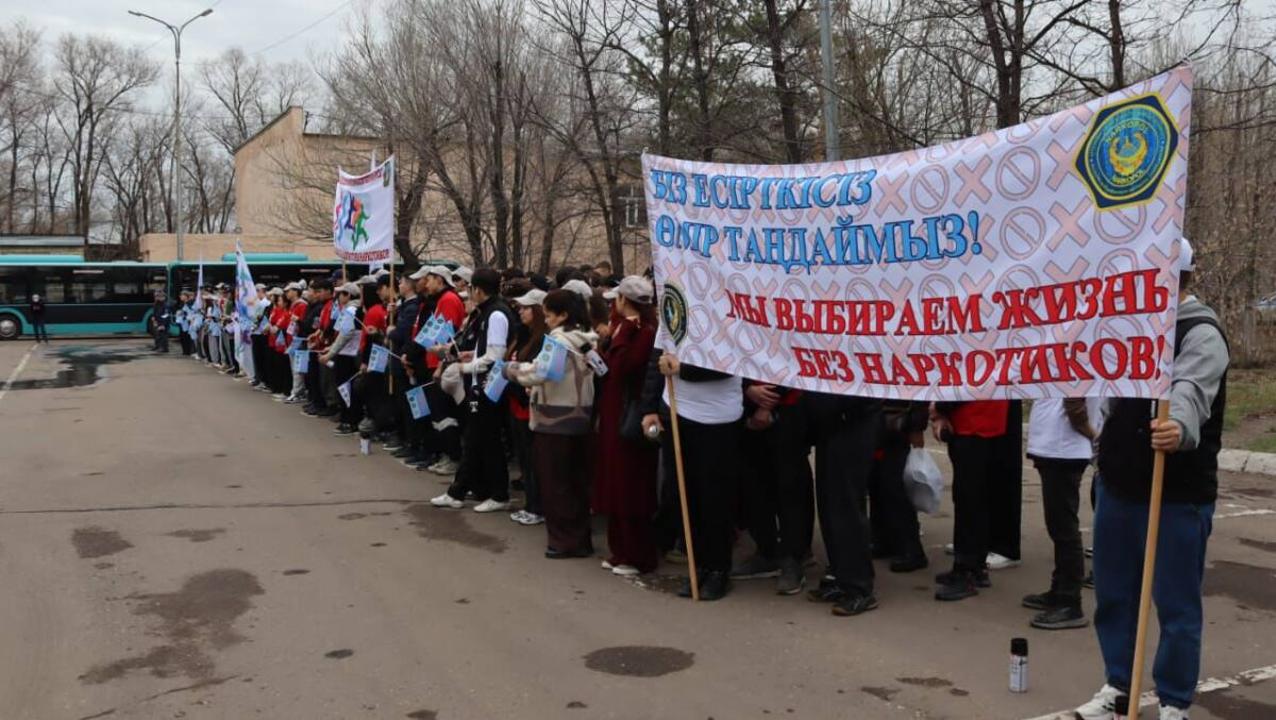Қарағандыда есірткіге қарсы ауқымды акция өтті: 2 мыңнан астам граффити жойылды