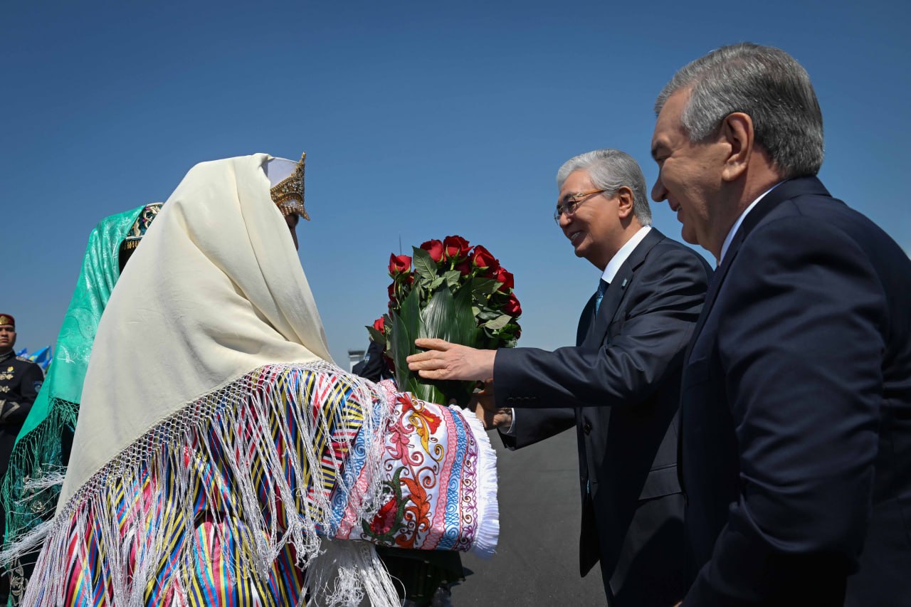Мемлекет басшысы Қасым-Жомарт Тоқаев Өзбекстанға жұмыс сапарымен барды