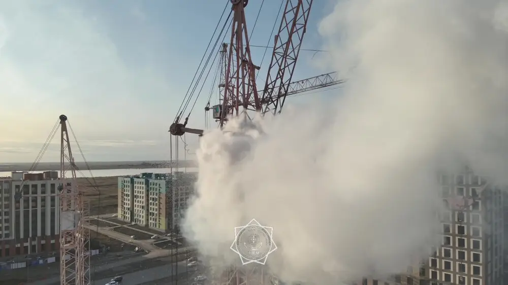 Астанада құрылыс кранының кабинасы өртенді