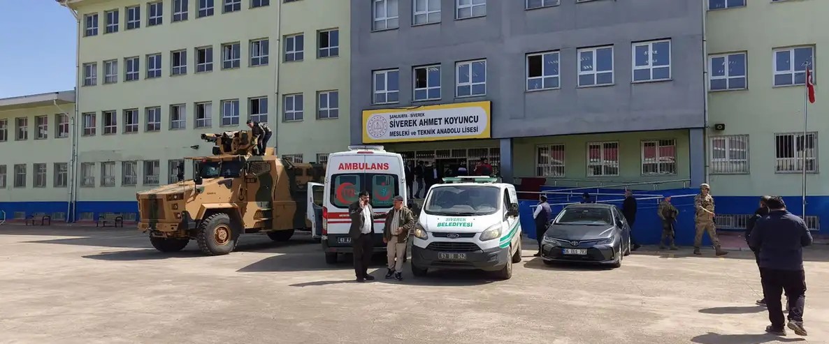 Түркияда оқушы мектепте атыс шығарды: 16 адам зардап шекті