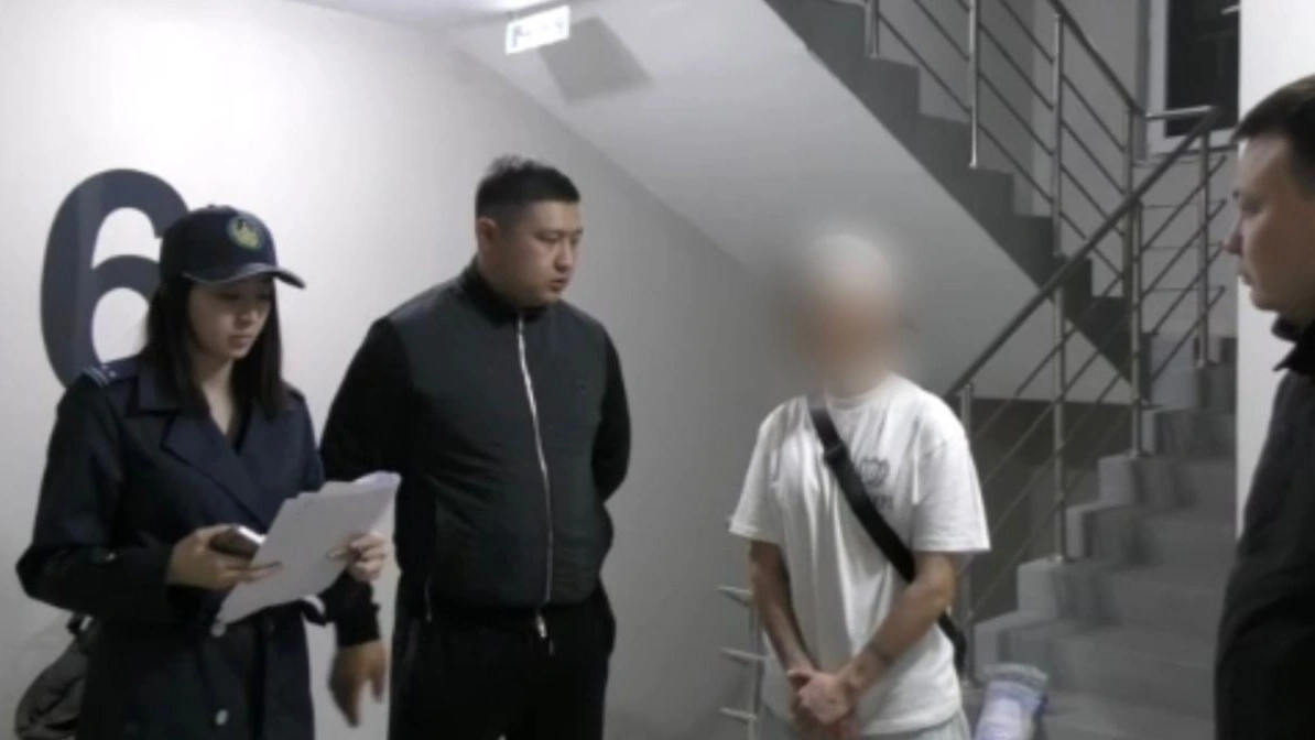 Өскеменде есірткі таратумен айналысқан 30 жастағы ер адам ұсталды