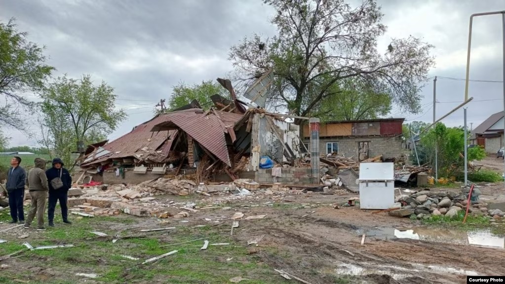 Алматы облысы маңында жеке үйде газ жарылып, 4 адам зардап шекті