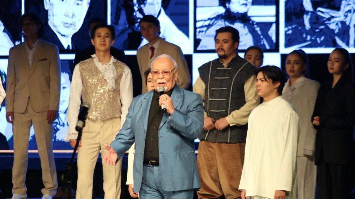 Алматыдағы театрлардың біріне Асанәлі Әшімовтің есімі берілді