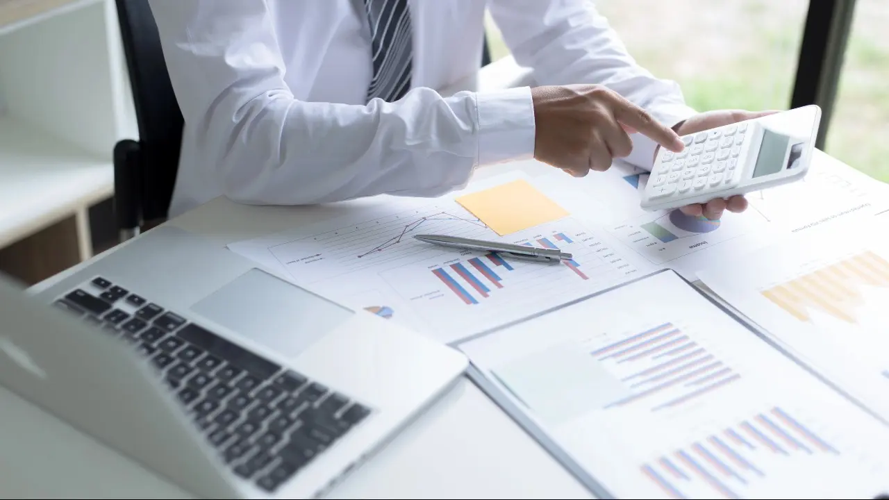 Алимент өндіру ісі: Алматыда сот орындаушысы 4,2 млн теңгені заңсыз иемденген