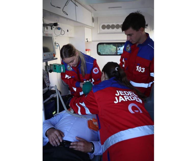 Жедел жәрдем қызметкерлері жылына 8 миллион адамға көмек көрсетеді