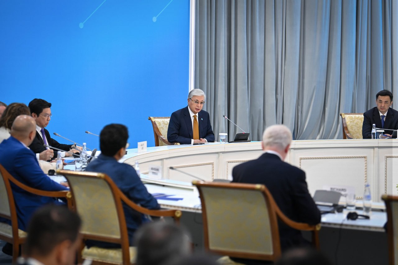 Қазақстан криптохабқа айнала ма? Президент Үкімет пен Ұлттық банкке шұғыл тапсырма берді