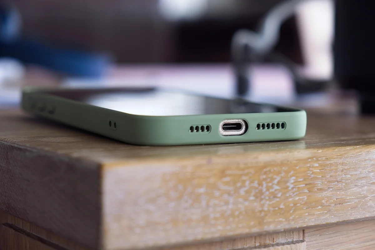 Алаяқтардың жаңа айласы: Apple-ден келген хат сізді тақырға отырғызуы мүмкін