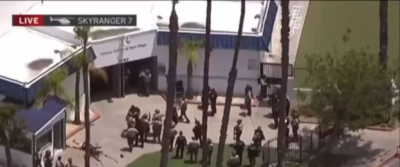 АҚШ-тағы мешітте атыс болып, бес адам көз жұмды