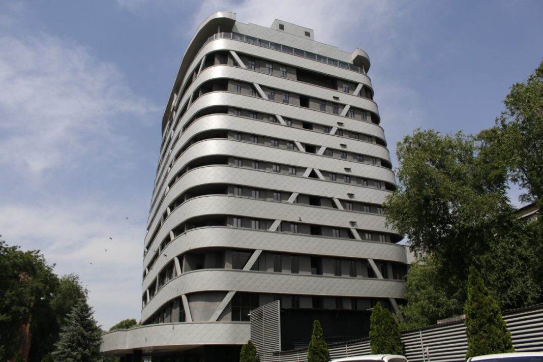 Депутат Hilton қонақүйіне қатысты дауды тексеруді талап етті