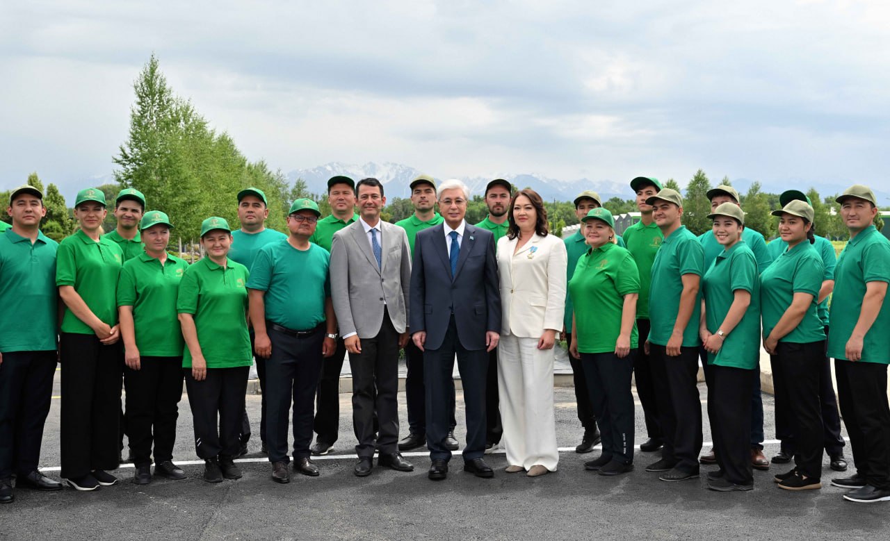 Мемлекет басшысы GREEN ЕСО жылыжай кешенімен танысты