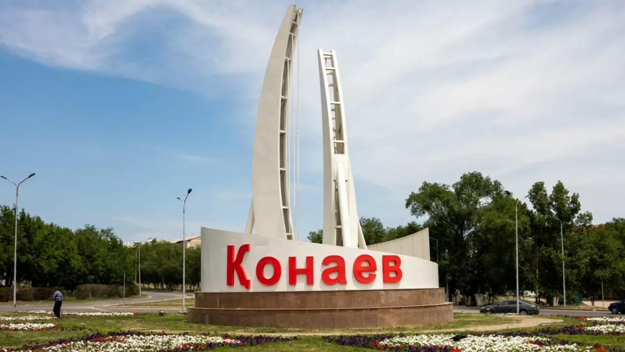 «Баяғы жартас – сол жартас»: Президент Қонаев қаласының инфрақұрылым құрылысын сынға алды