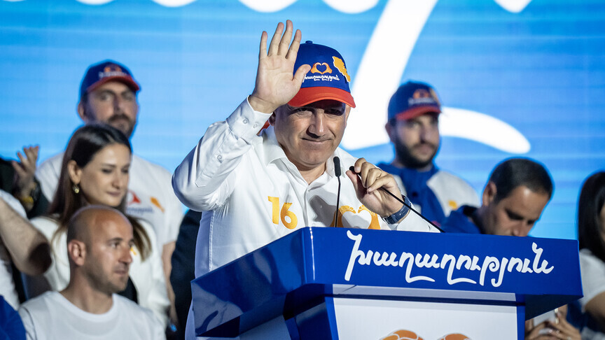 Пашинян партиясы жеңіске жетті