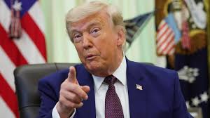 Трамп: Бүгін кешке Иранға өте күшті соққы жасаймыз