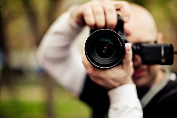Алаяқтардың жаңа тәсілі: Тегін фотосессия мен «шұғыл қоңырау» үшін телефон сұрау