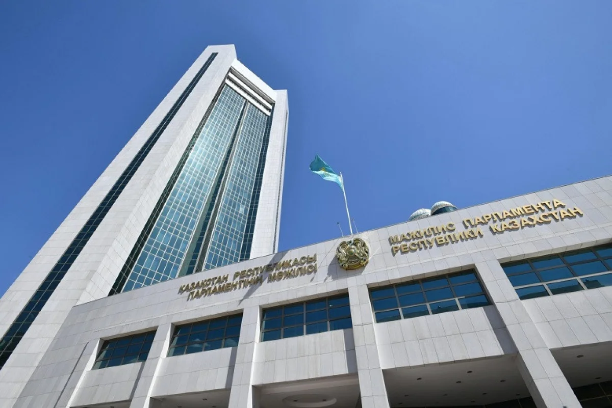 Тоқаев: Парламент депутаттары заң шығару ісінде сапалы жұмыс атқаруымен есте қалады