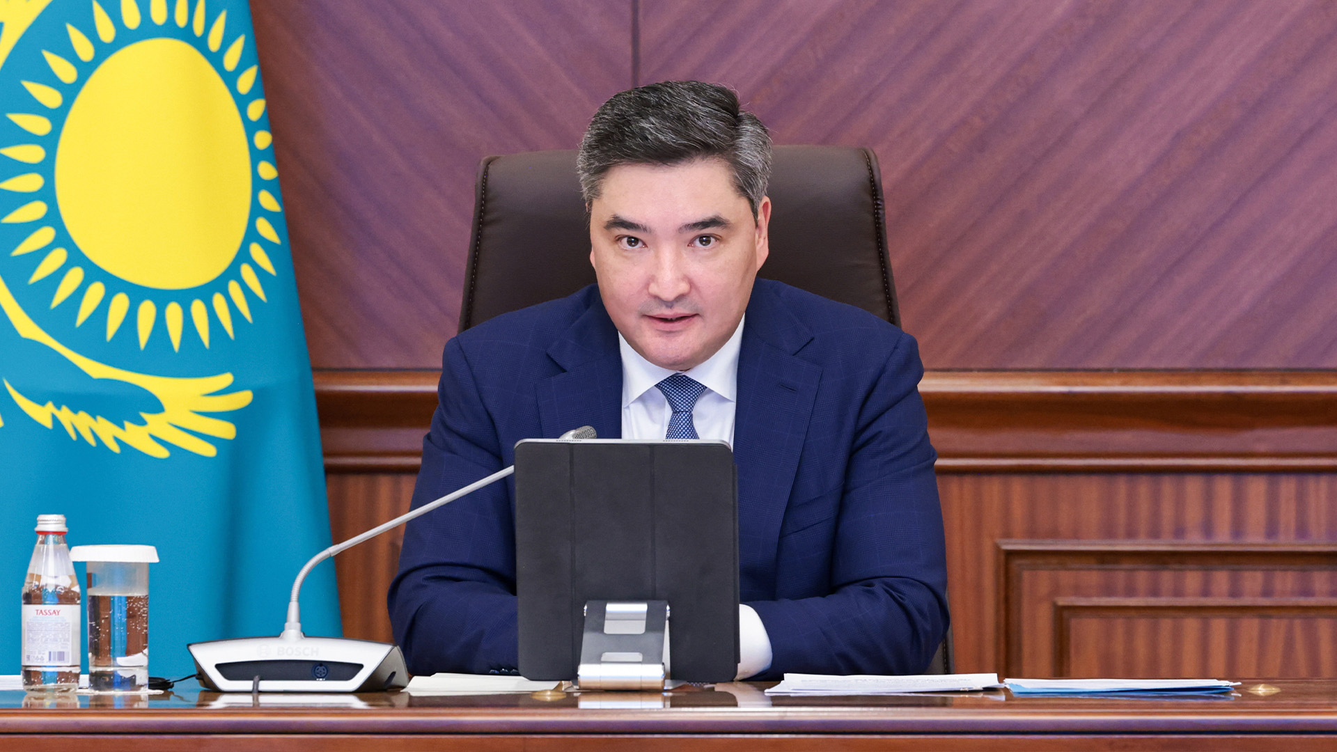 Олжас Бектенов: Конституция еліміздің алдағы онжылдықтардағы даму бағдарын айқындайды